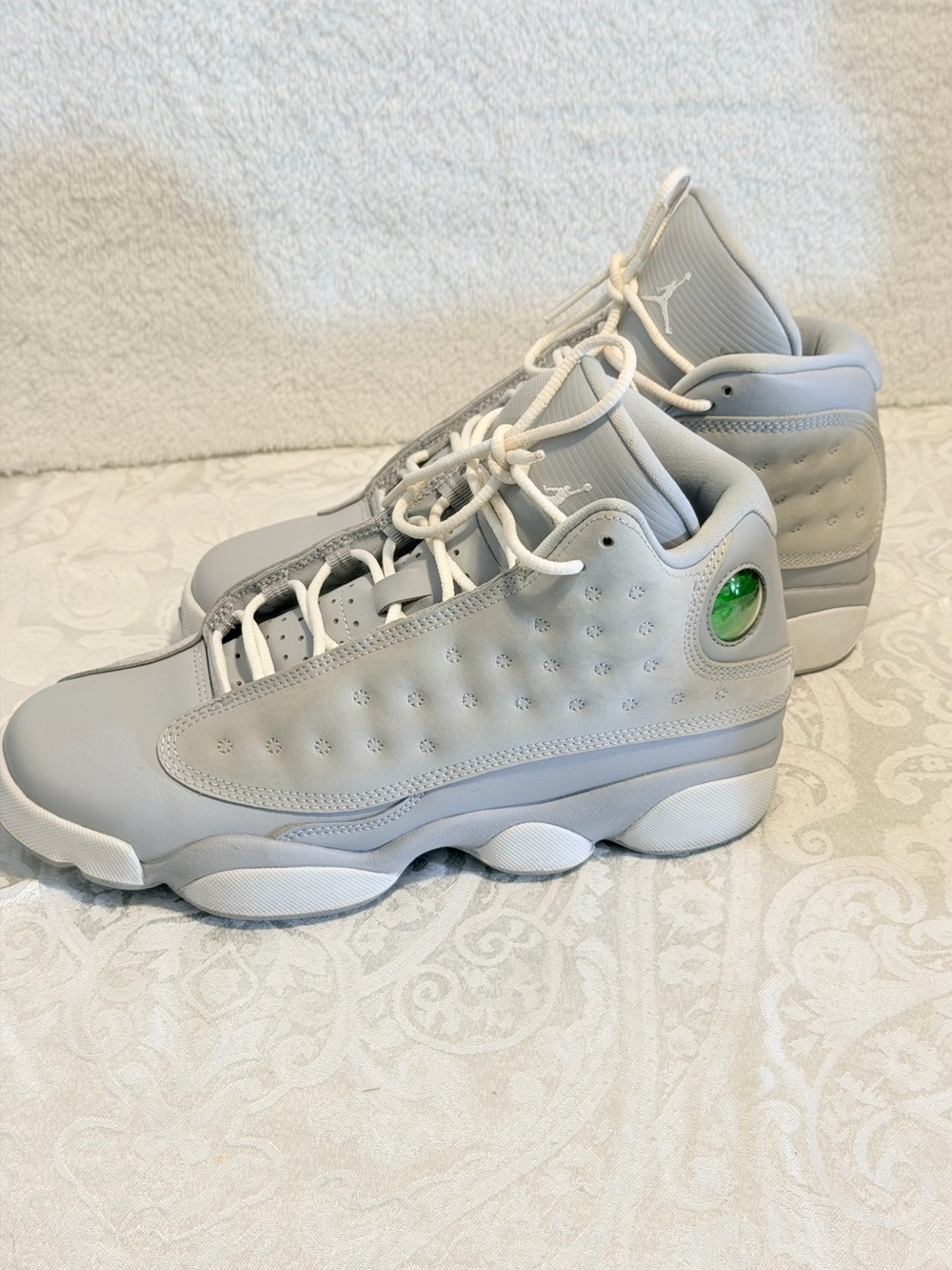 Air Jordan 13 Retro GS Wolf Grey White Sneakers 439358-018 Sz 7Y/ women’s 8.5